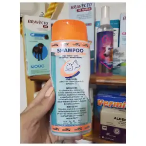 Shampoo de Clorhexidina antibacteriano y antimicótico miniatura 2
